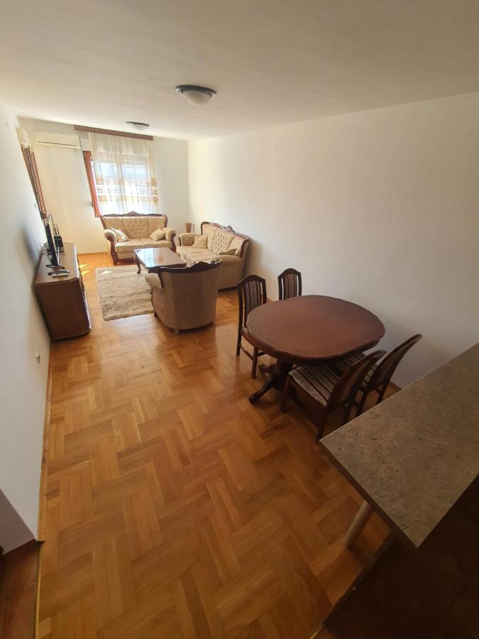 Oksana Apartment Подгорица Екстериор снимка