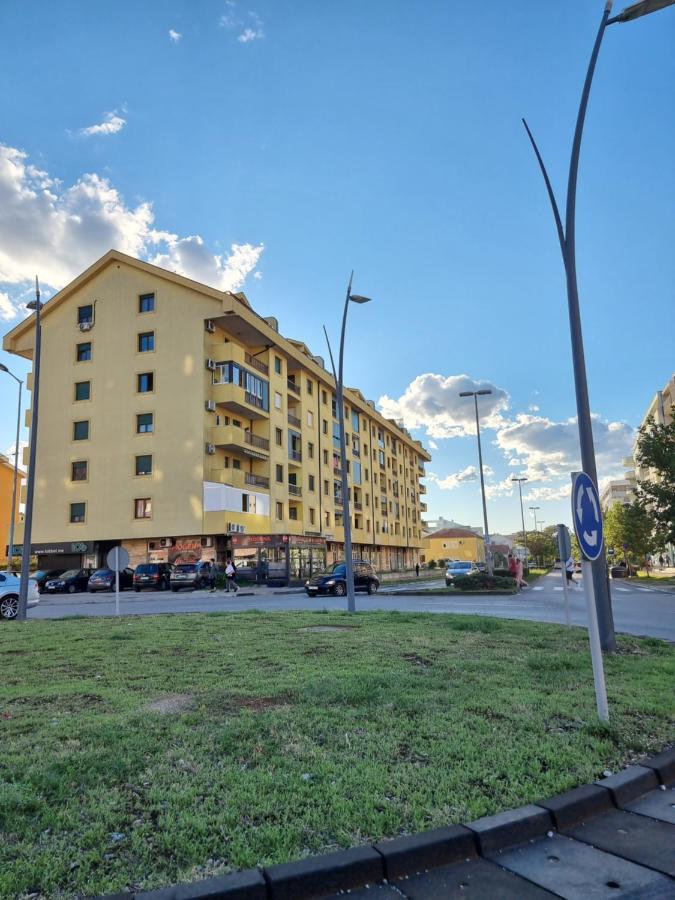 Oksana Apartment Подгорица Екстериор снимка
